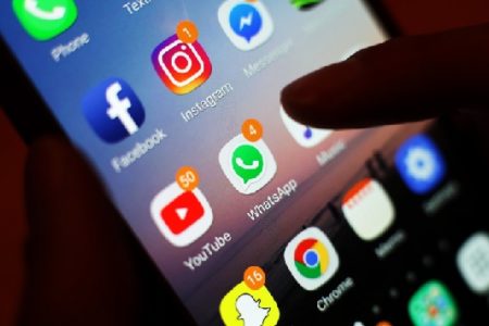 4 Ciri-Ciri Ponsel Ini Yang Akan Diblokir Pemerintah